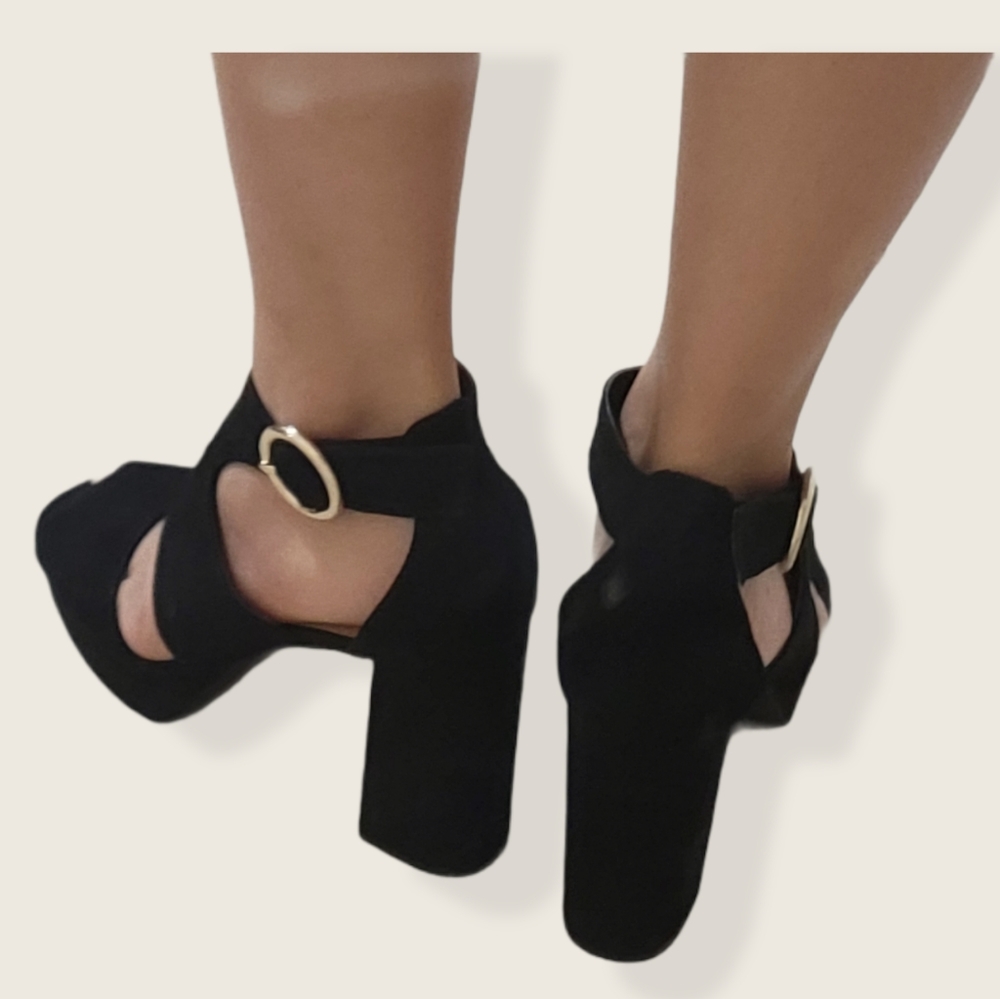 H&M Black Heels Size 37 US 6 Casual Cocktail Party from day to night